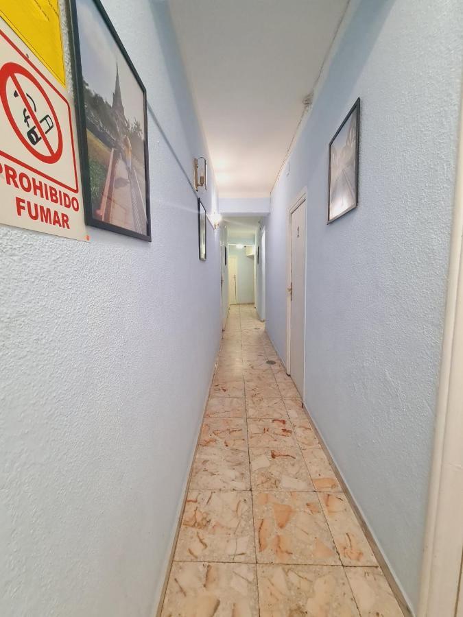 Pension Rivera Madrid Exterior photo